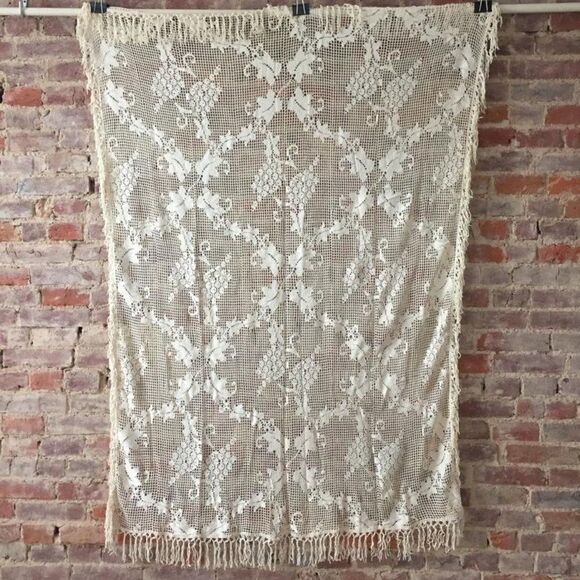 Tablecloth Vintage Handmade Chic Mesh Ivory 45x66" - Picture 1 of 5